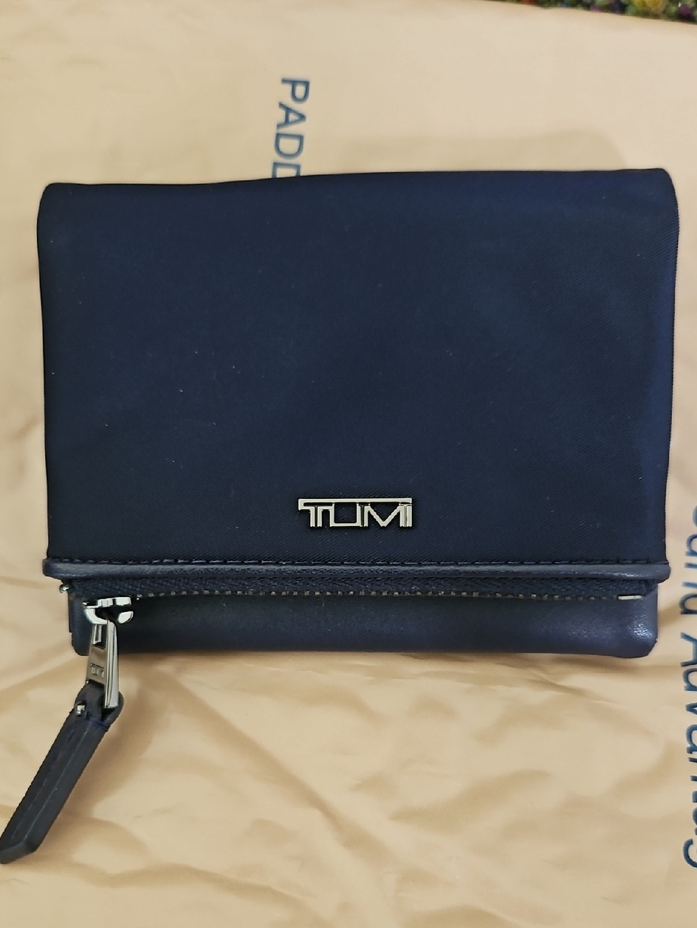 TUMI MENS WALLET, TUMI NYLON MENS WALLET, NWT, Dark Blue Tumi Wallet